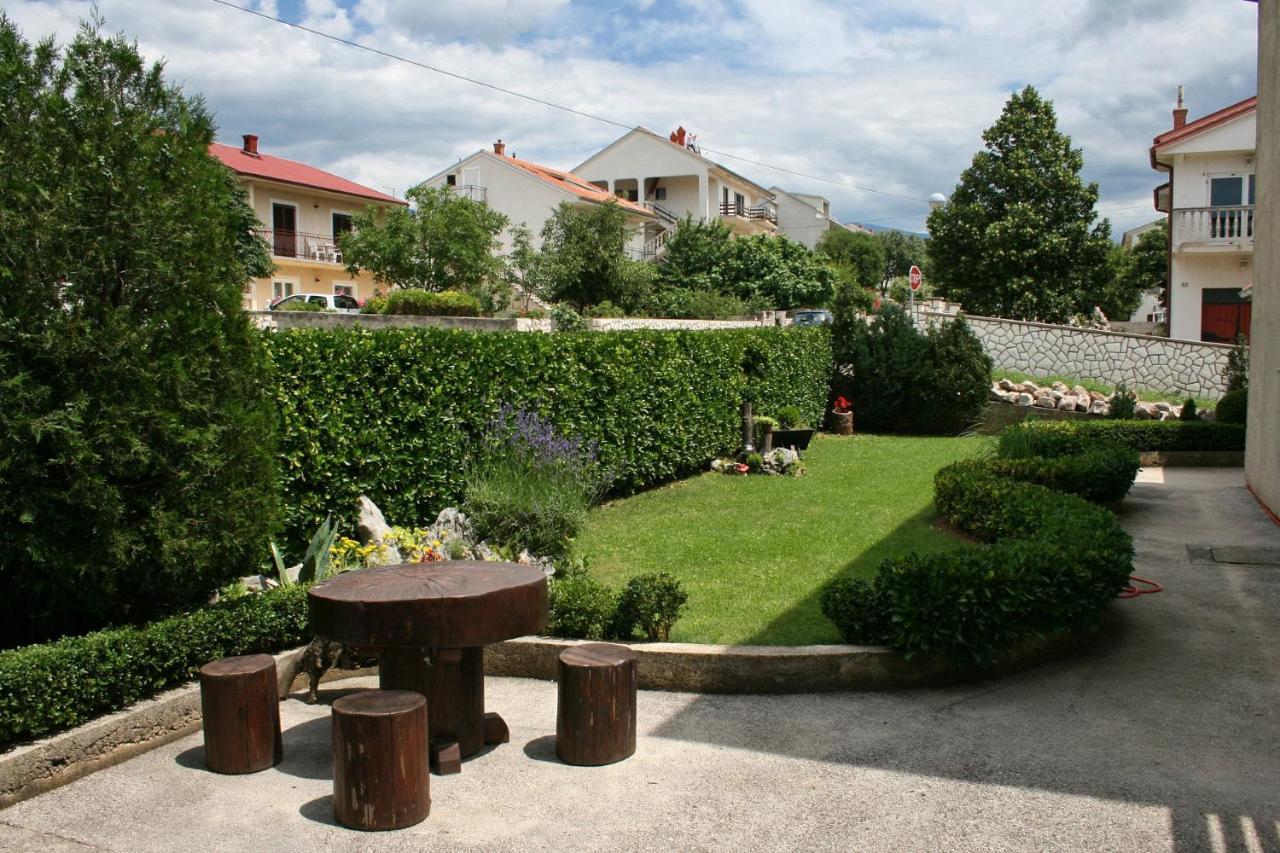 Apartments With A Parking Space Novi Vinodolski - 5529 Kültér fotó